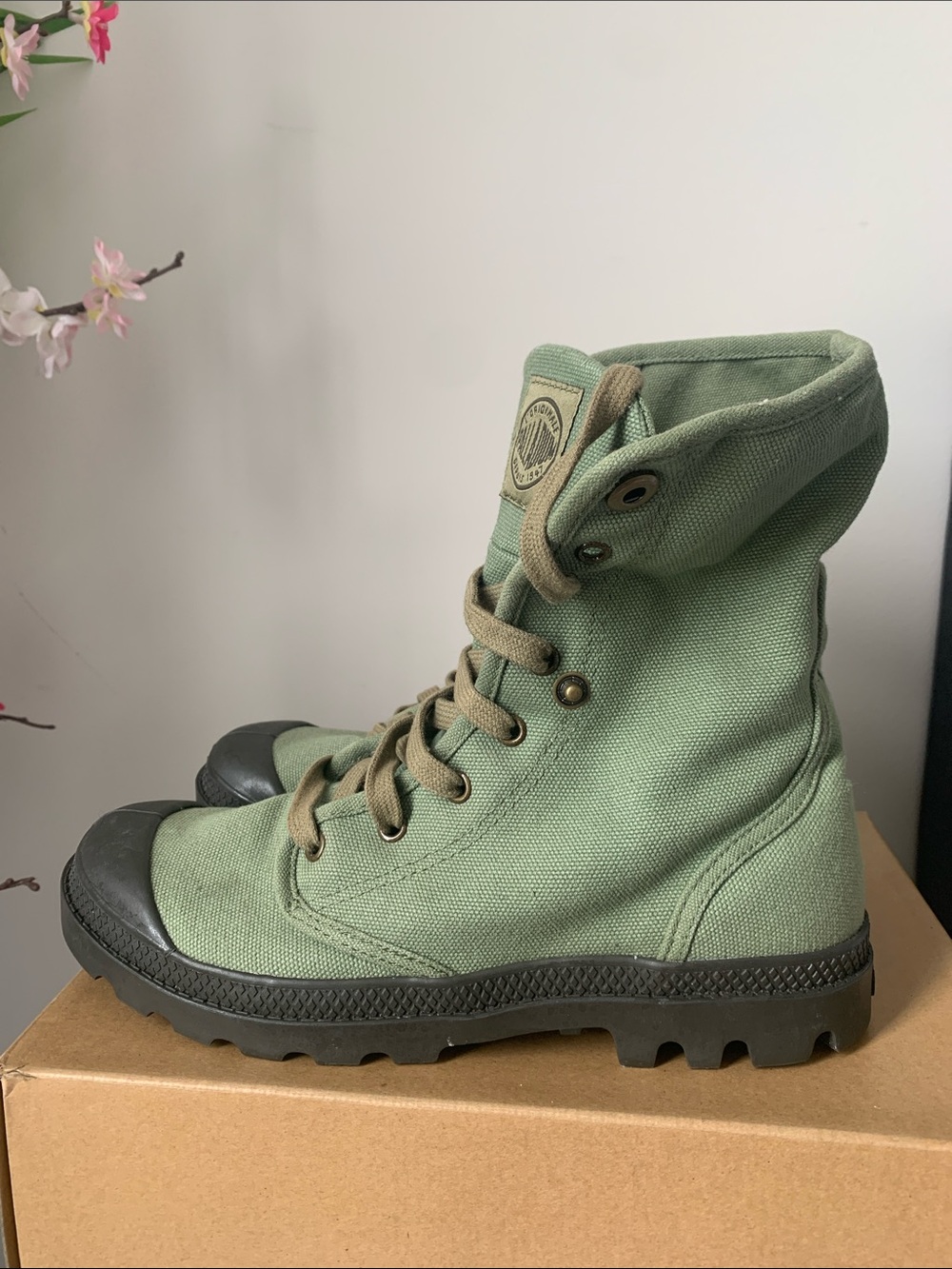 Palladium Green Canvas Combat Boots with Black Toe